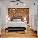 Location! Charming 2Br Brick Walls, Walk To Fq